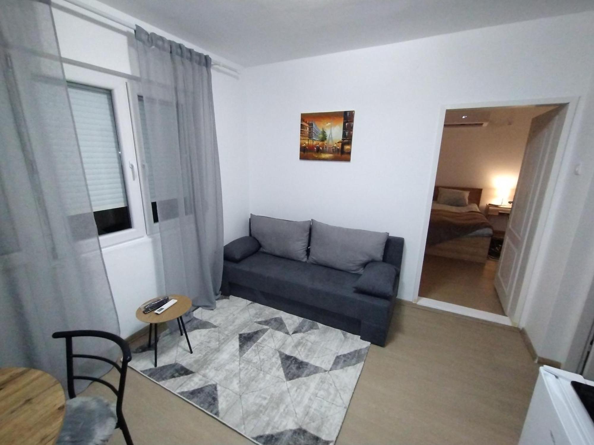 Apartment Kucica *